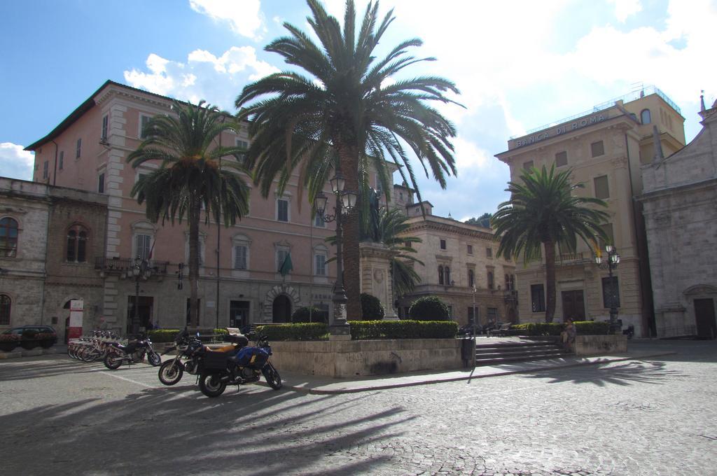 Dietro Piazza Ascoli Piceno Eksteriør bilde